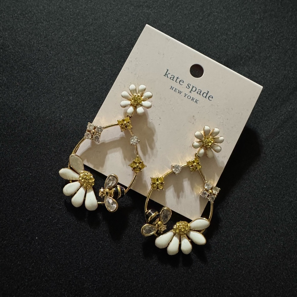Kate Spade White and Gold Daisy Earrings